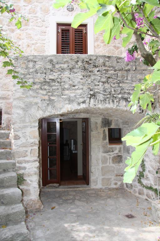 Villa Rustika 수티반 외부 사진